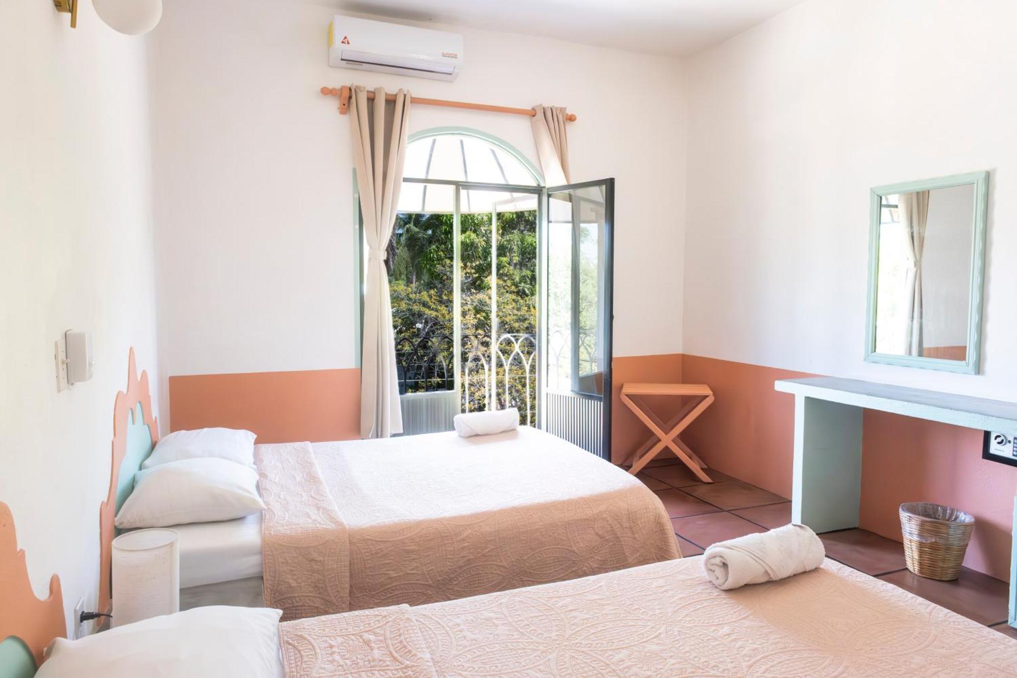 Hotel Flor De Maria 埃斯孔迪多港 外观 照片